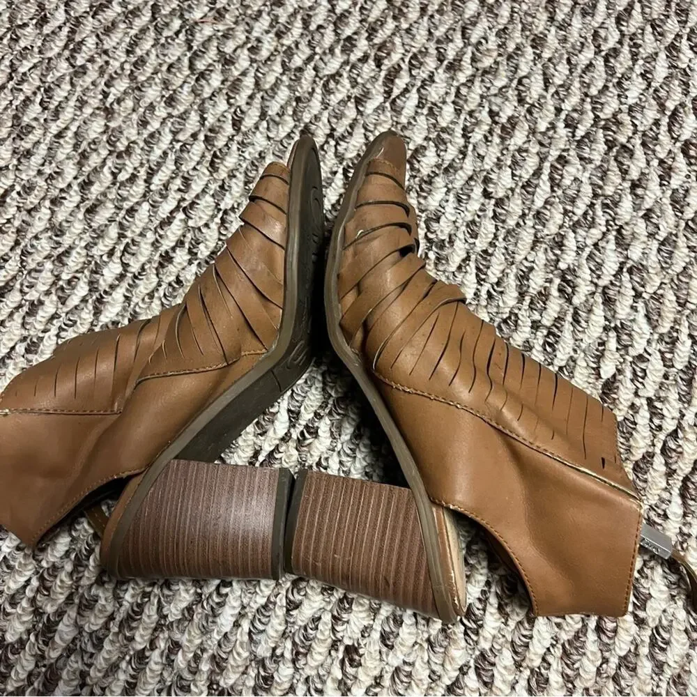 Circus by Sam Edelman Brown Strappy Booties Ankle Boots Size 8